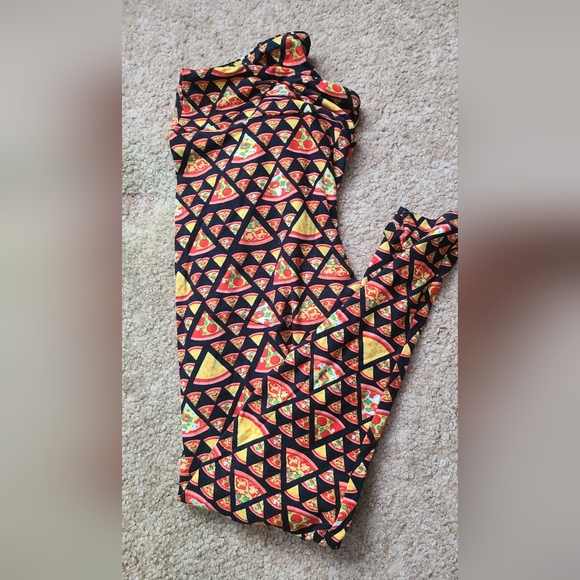 Lularoe TC Leggings - Picture 1 of 3